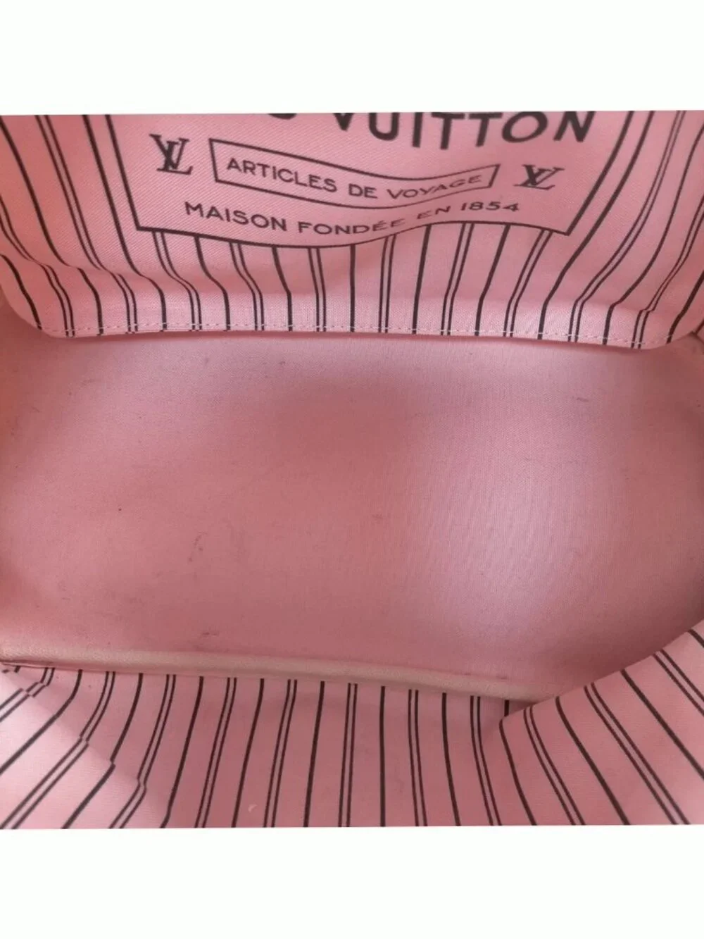 Authentic Louis Vuitton Neverfull MM Jungle Monogram Tote Bag - Picture 10 of 16